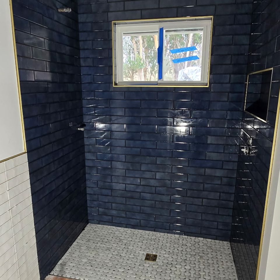 8971190268024370156 (1)