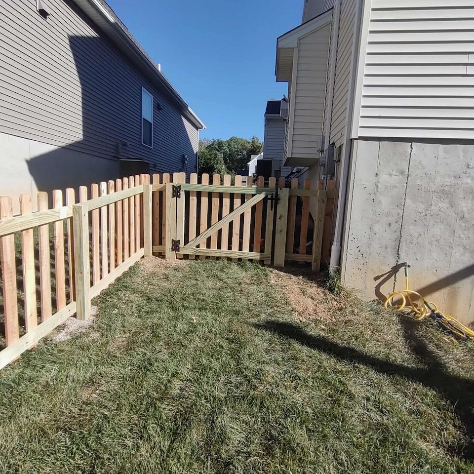 Fence gate install cincinnati  057