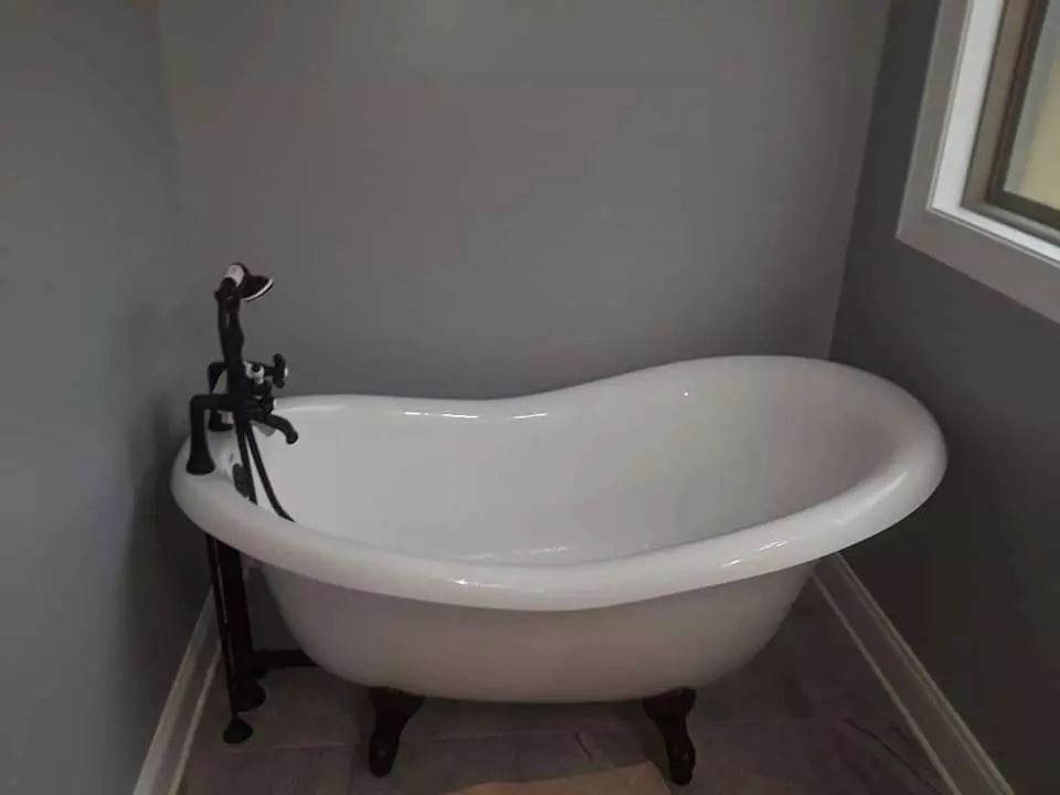 Tonica bath tub services