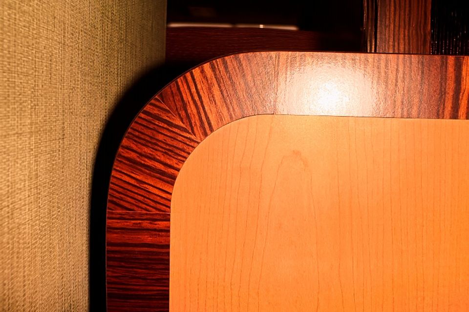 Divider corner