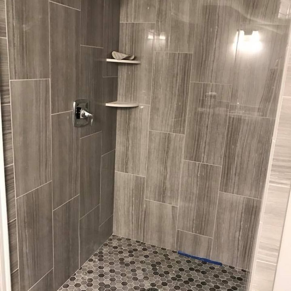Cover my floors (shower 2) facebook photo 20180405 26662 mj1r55