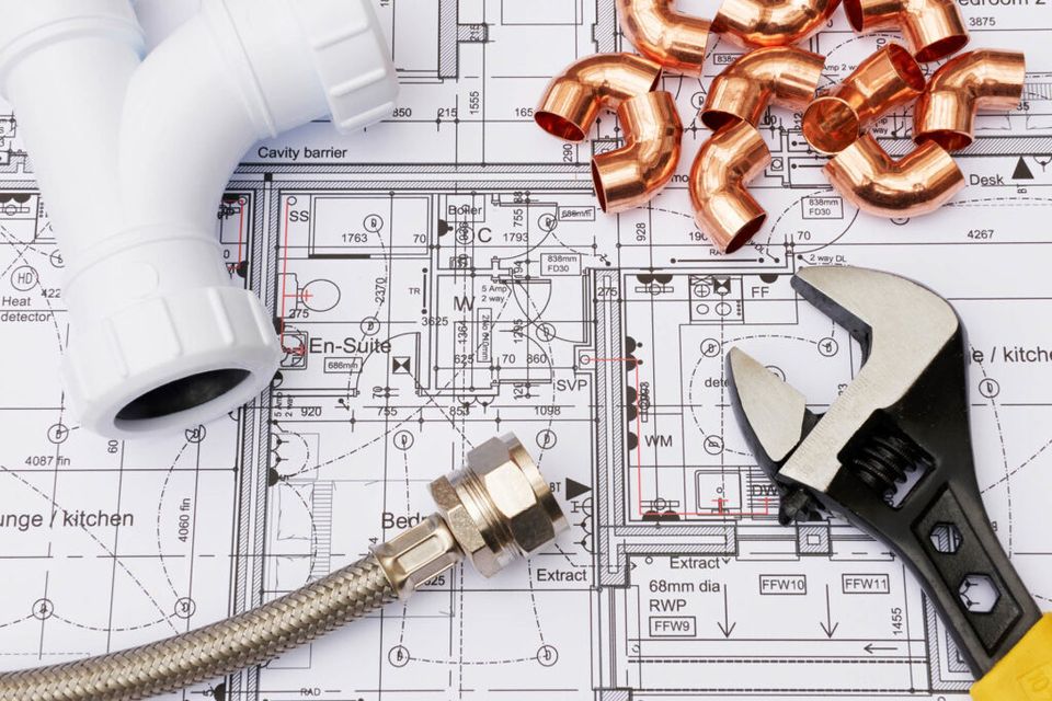 5 tips on hiring the right plumber 1024x683