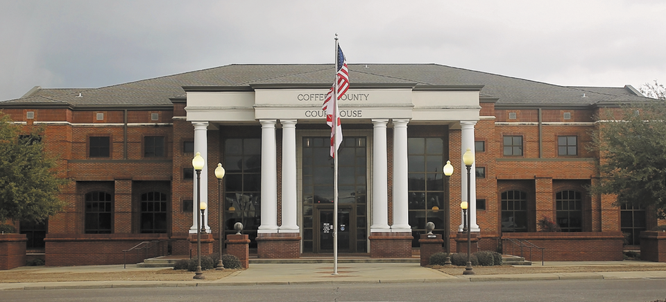 Slide courthouse20160311 7637 wph6ie