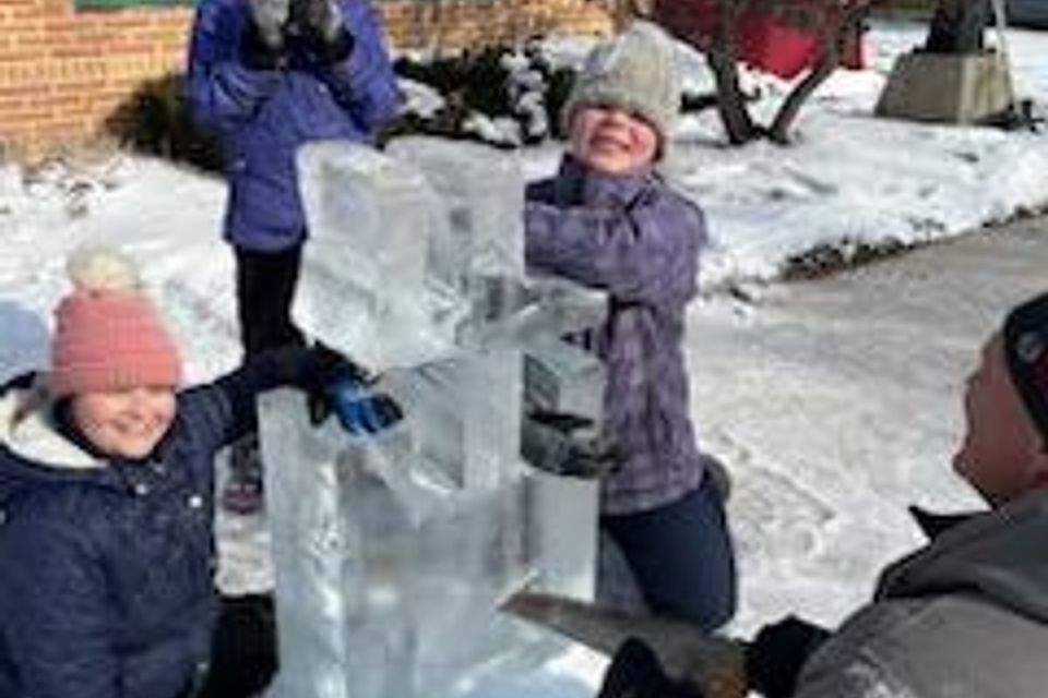 Ice sculpting 2023 21