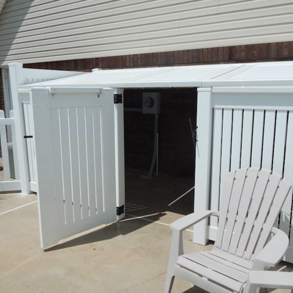 Midland vinyl fence   deck company   tulsa and coweta  oklahoma   vinyl metal wood fence sales and installation   semi privacy   vinyl white semi private patio shed with gate20170609 4251 bdnsox
