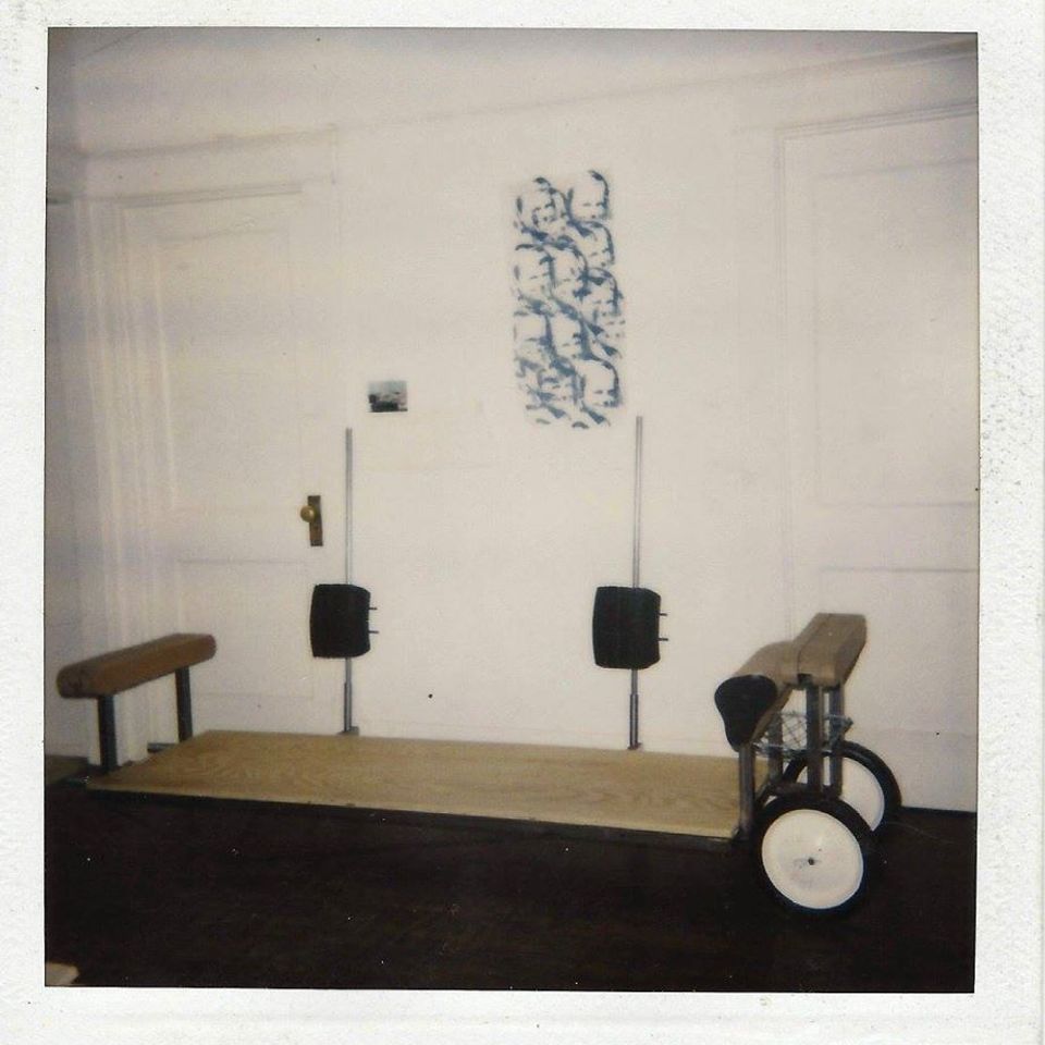Couch and tires100