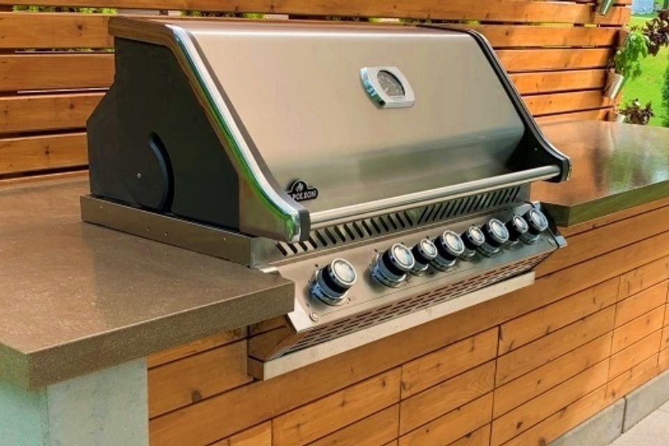 Yana grill island 2