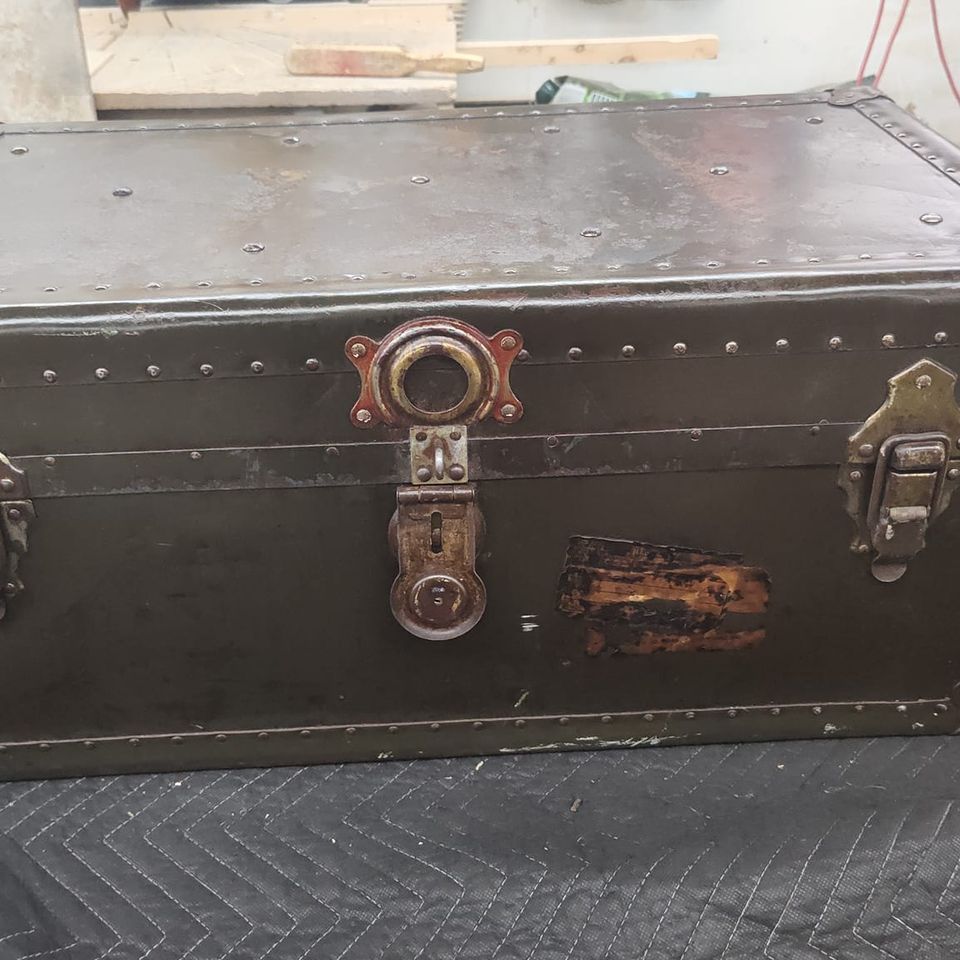 Restoration of 1930's amry military trunk