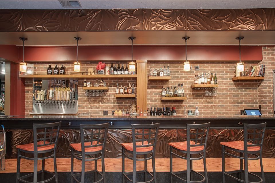 Four Roses Cafe I Casual Fine Dining