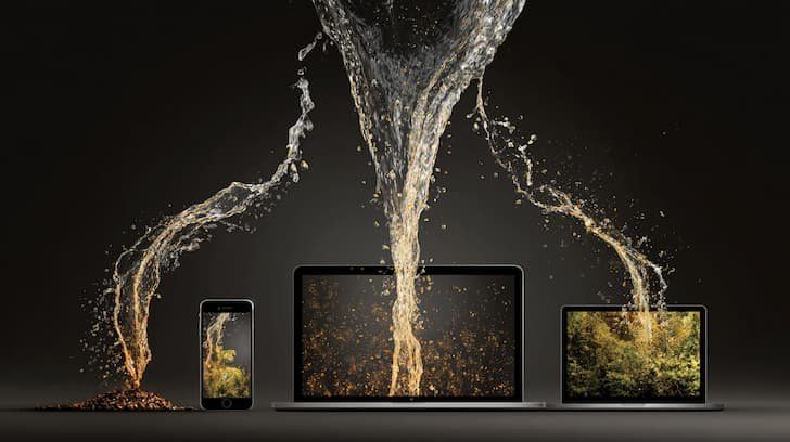 Three streams of water coming down to phone, laptop and pad symbolizing the reuse of content 
