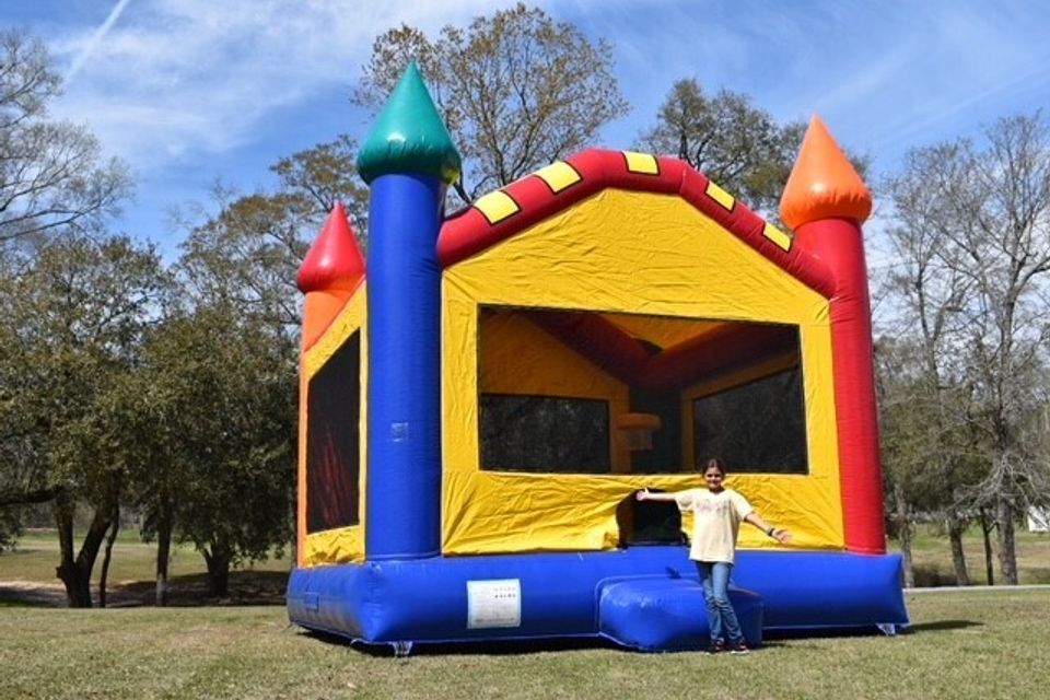 Castle bounce house4