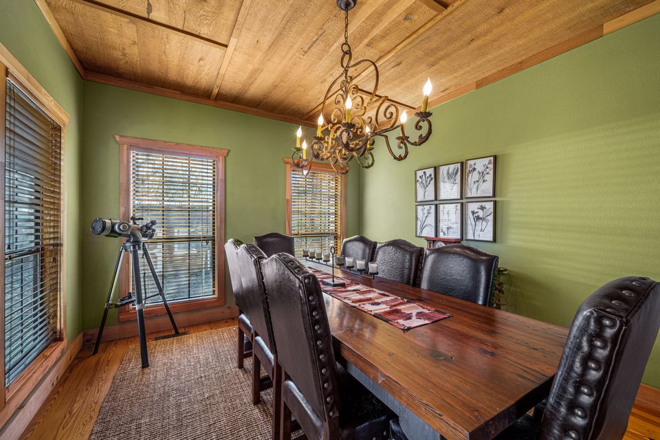 Breathless   dining room.1