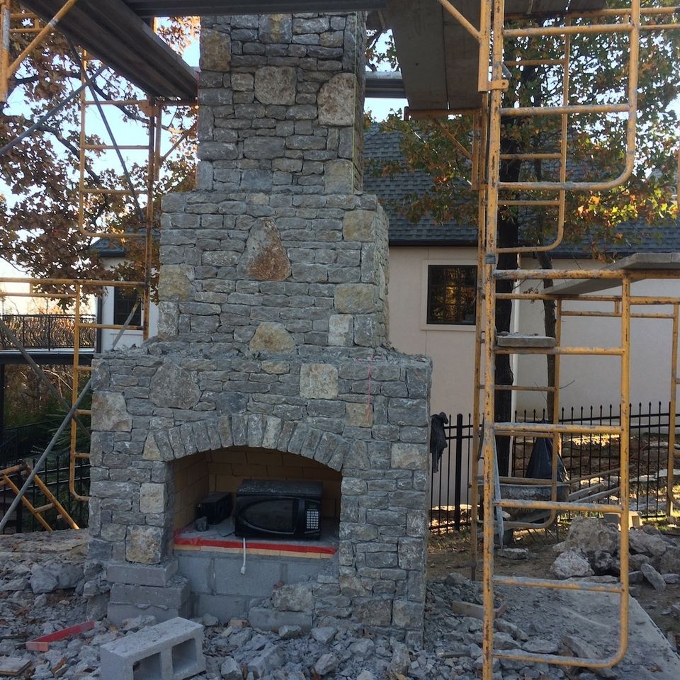 Select outdoor solutions  tulsa oklahoma  outdoor living fire pits fireplaces  residential masonry fire pit fireplace contractor builder construction company  photo nov 09  4 09 24 pm