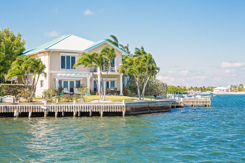 Koolkisses07 cayman islands real estate gbcd74c064 1920