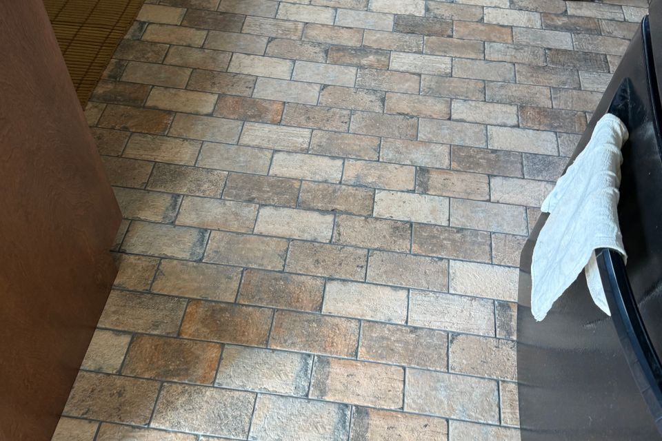 Chicago state street tile grout laticrete 45 raven