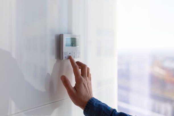 Emergency air thermostat