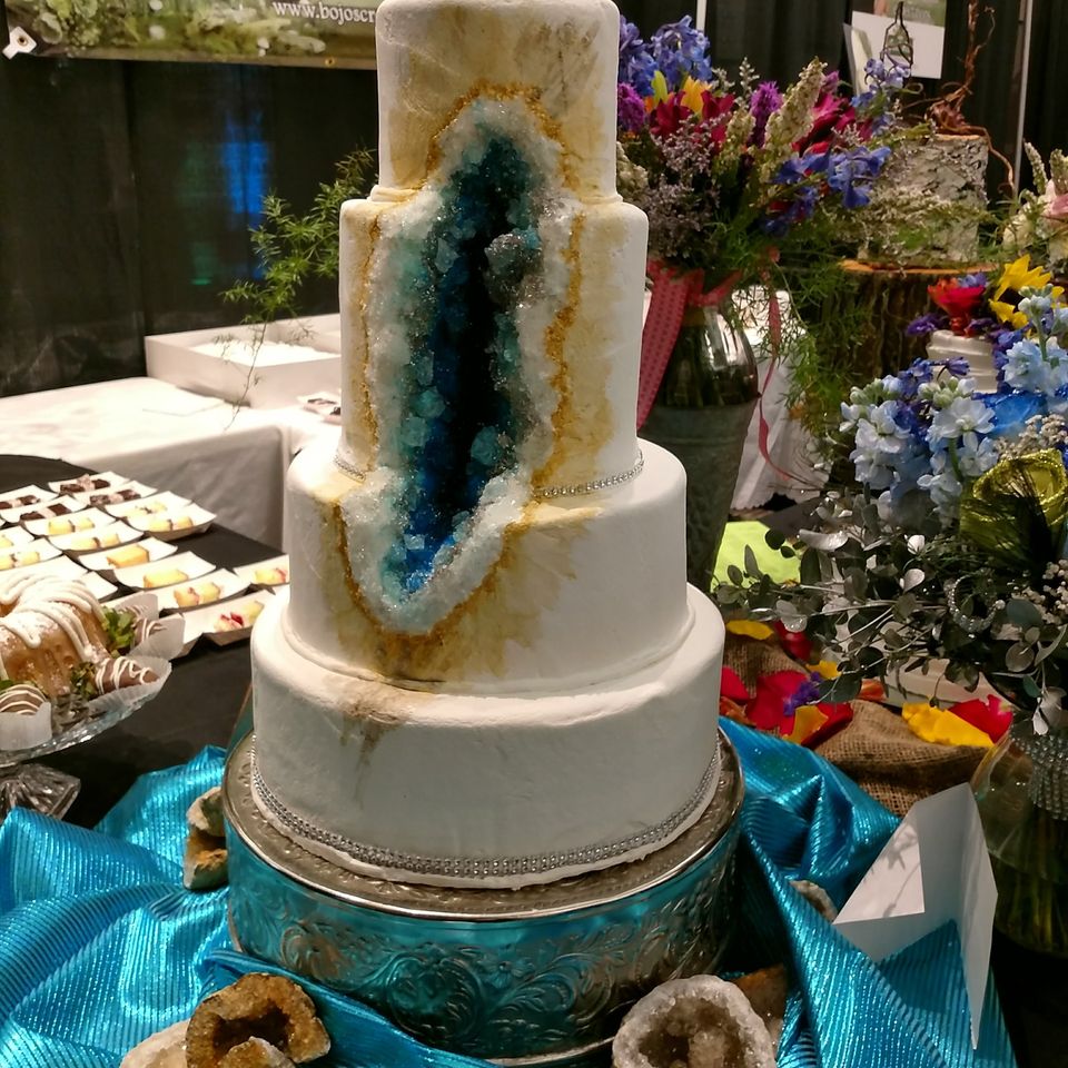 Wed cake 18920180617 18038 1dusxfh