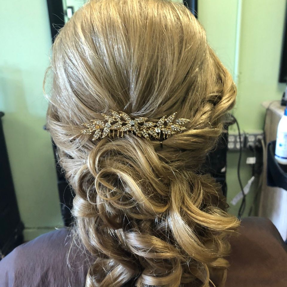 Updo1