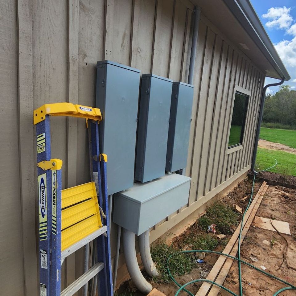 Electrical Boxes Barn at Bonner Creek