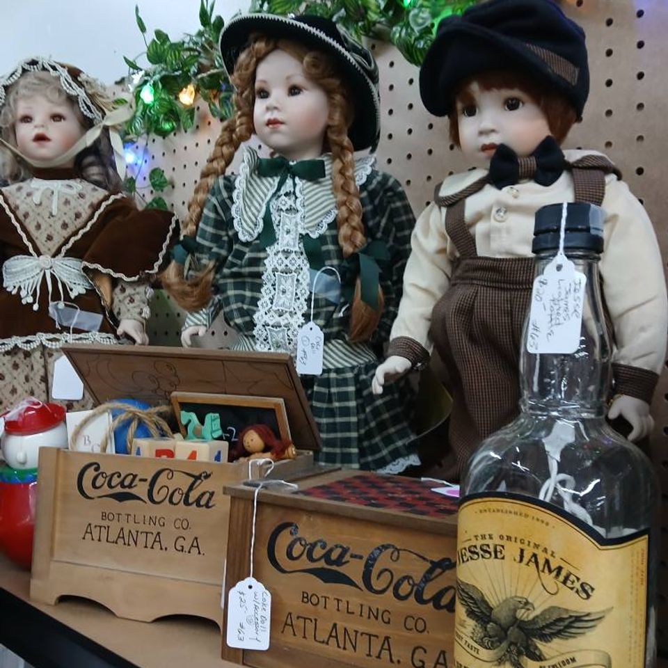 Coke dolls