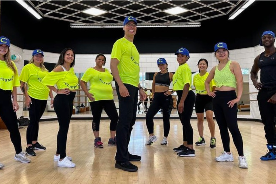 Group picture representing dance fitness parties with claysmile entertainment