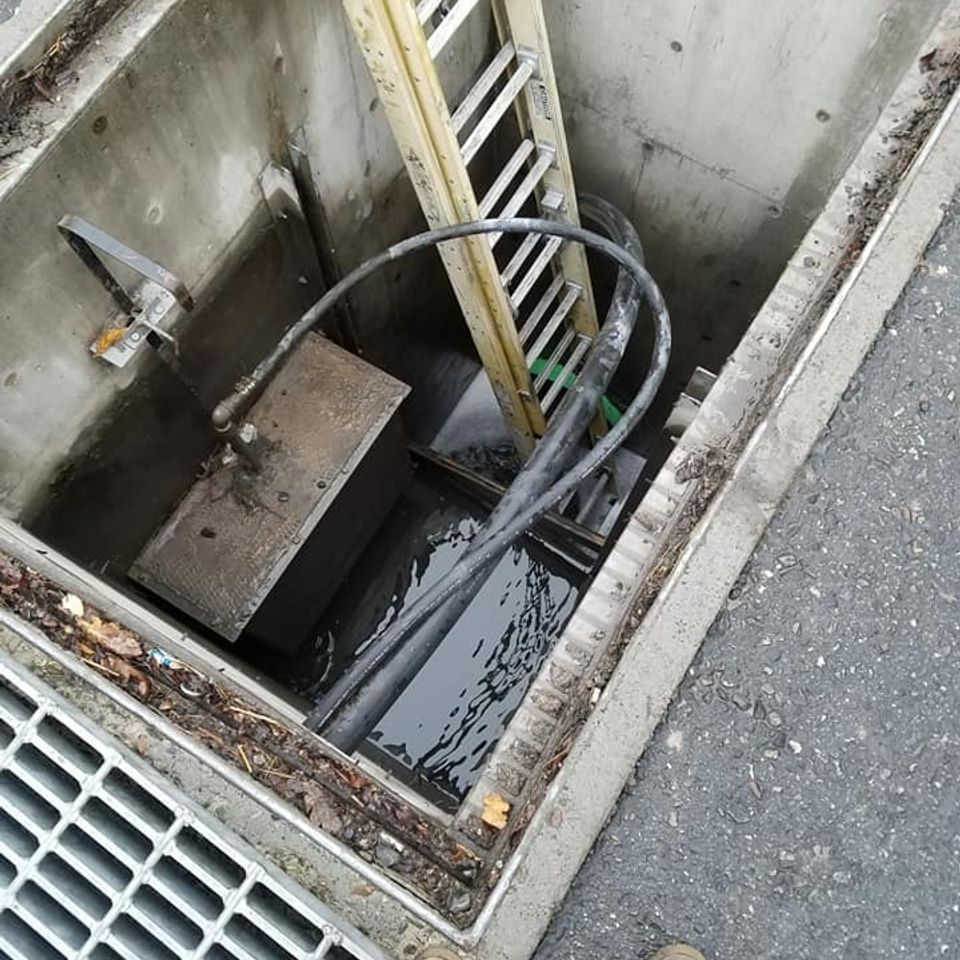 Unclog and clean out main sewer drain in twin falls  idaho