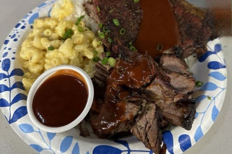 Bbq combo comfort food street eats maunakea honolulu