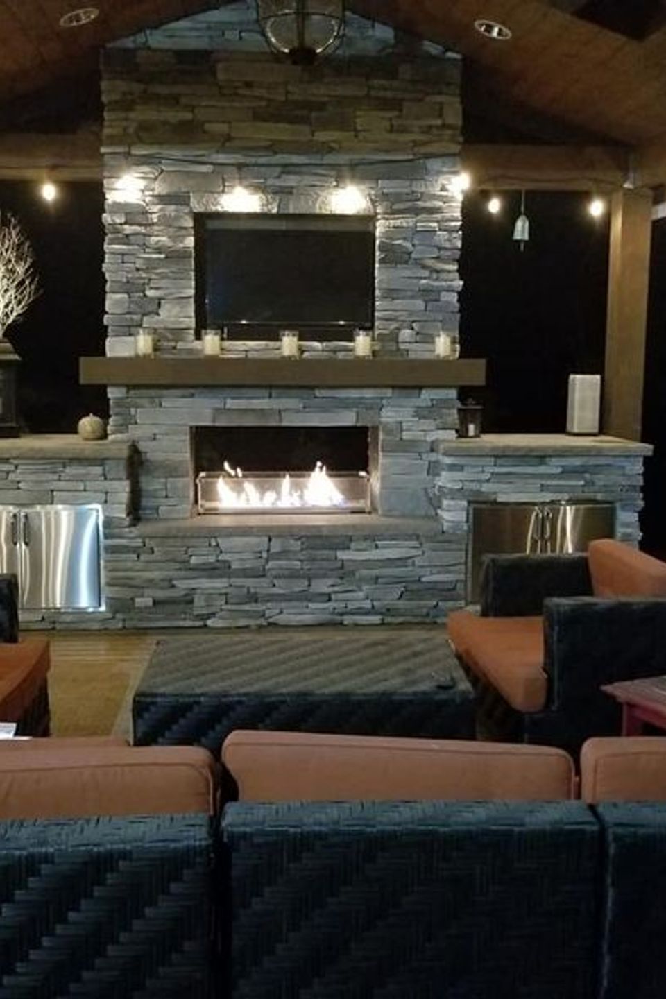 Outdoor fireplace 2