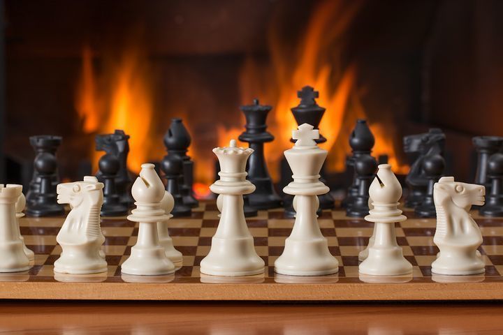 Chess and fireplace 20180213 21806 12qq9kt