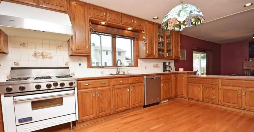 Residential office cabinet refinishing painting contractor licensed insured bayonne jerseycity hoboken newjersey