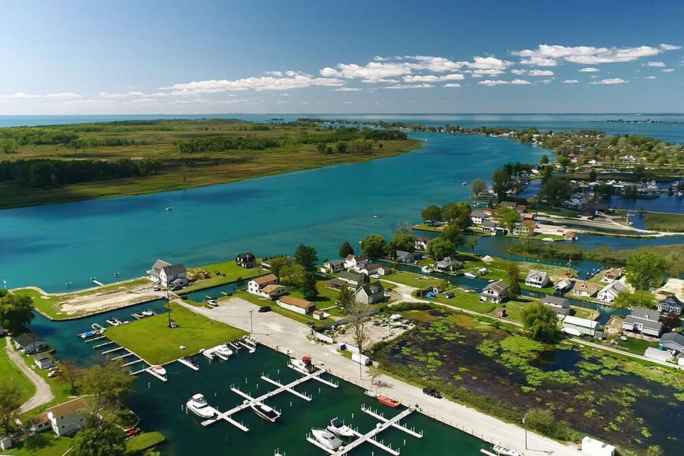 South channel yacht club lots available 17