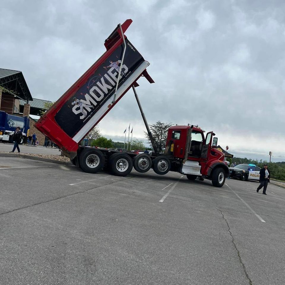 Smokiestouchatruck1