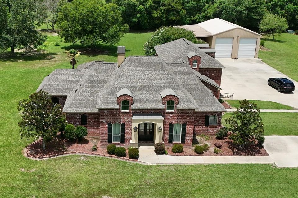 New roof replacement by Teal Roofing in Hammond, La.