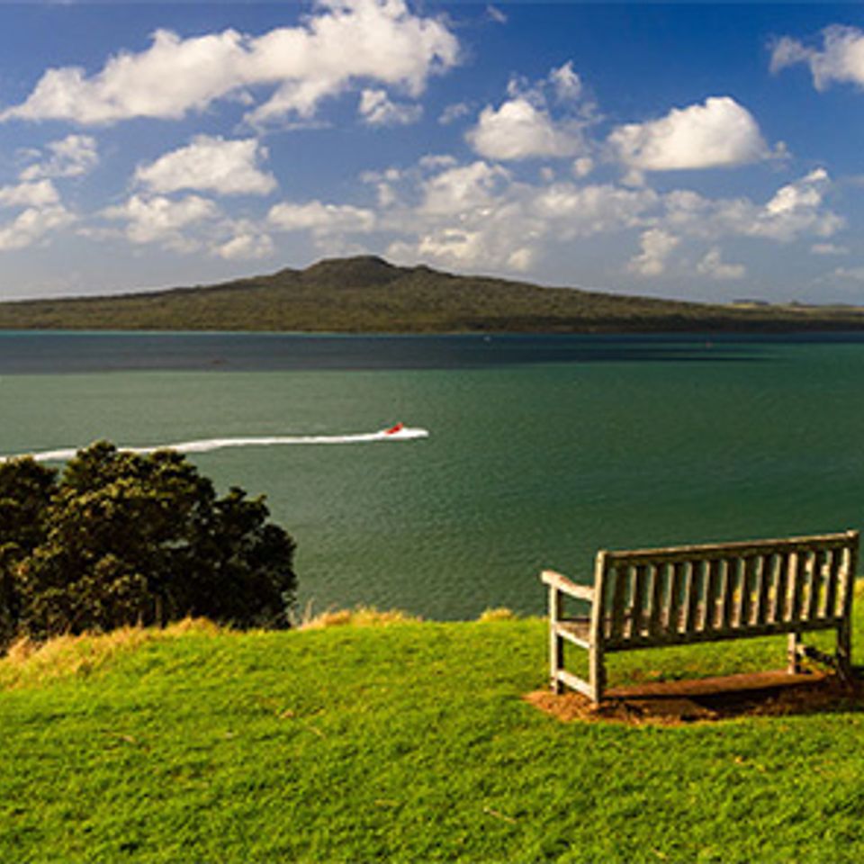 New zealand   5 days   4 nights   auckland