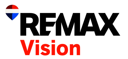 Remax vision red center   logo balloon 4.png