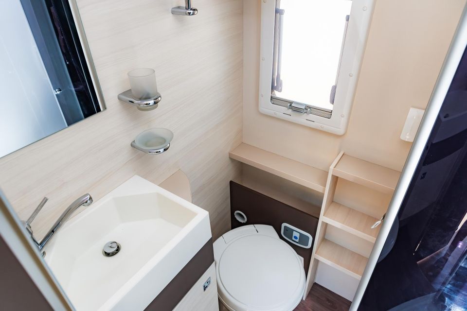 RV Black Water Tank Cleaning