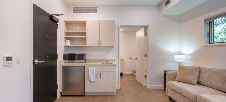 Sitting area in bedroom2