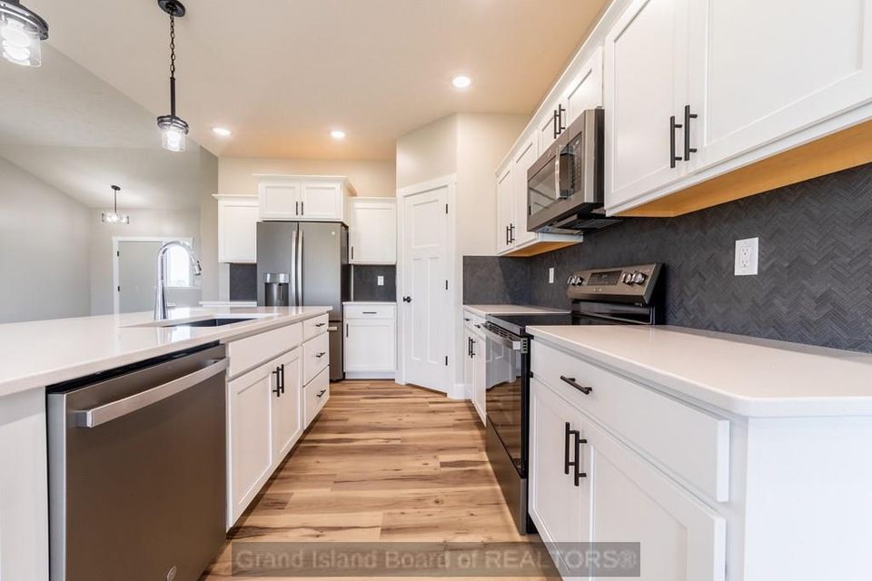 3760 lilac ln grand island  ne 68803 a 8