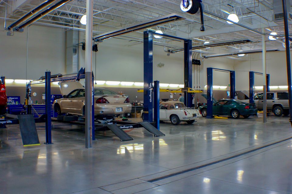 Car Lift for Parking, Vehicle Storage, or Service