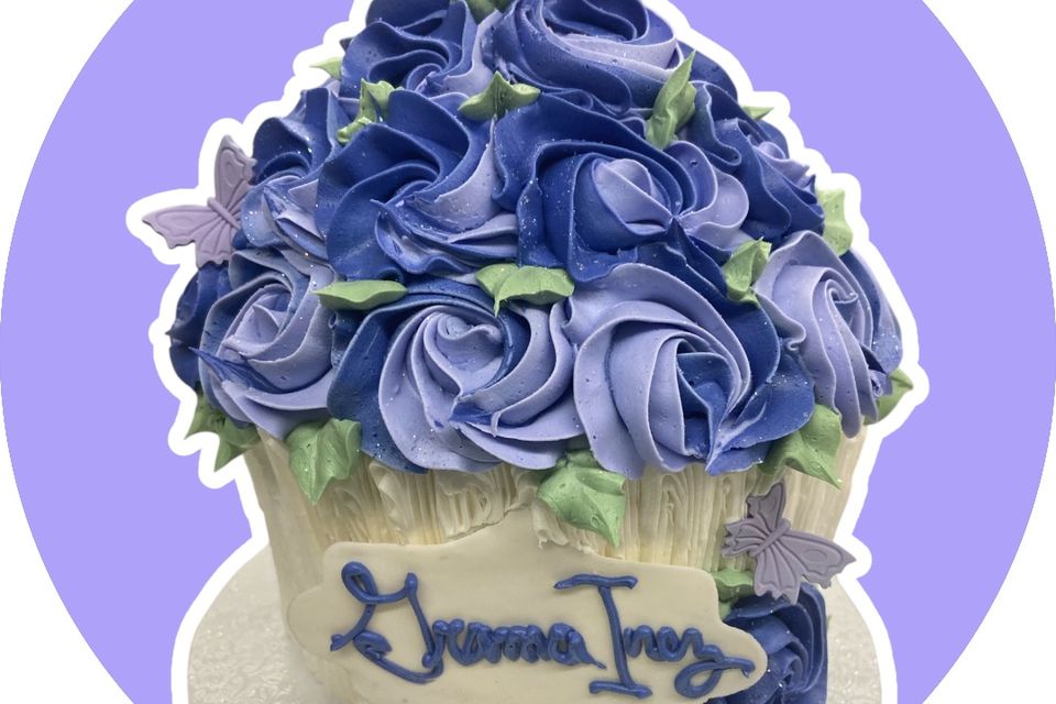 Big cup cake 