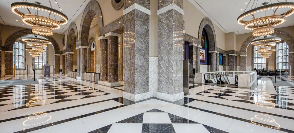 One atlantic center gfmt 30309 front lobby entrance 4
