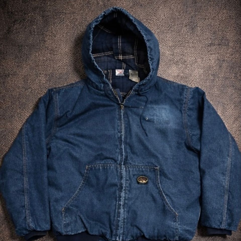 53c4bf80 e030 434d b2d4 f264e9b033da