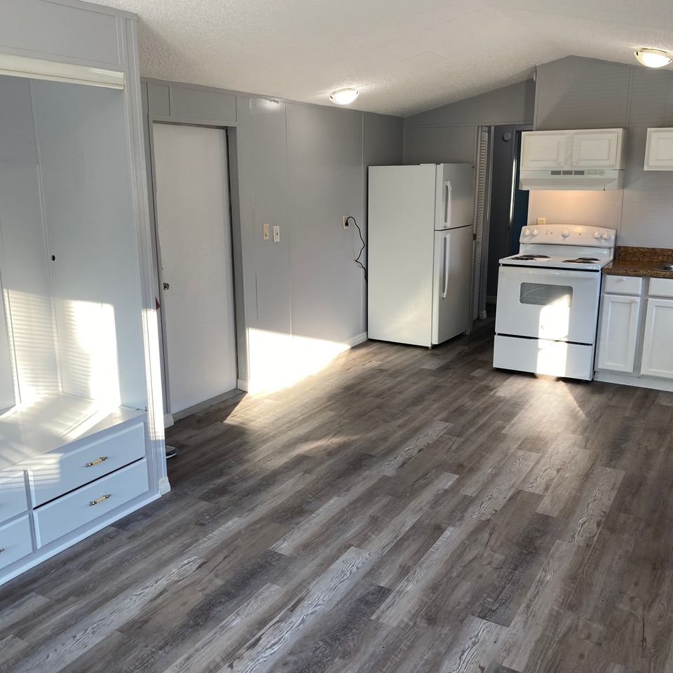 Lot 75 dining