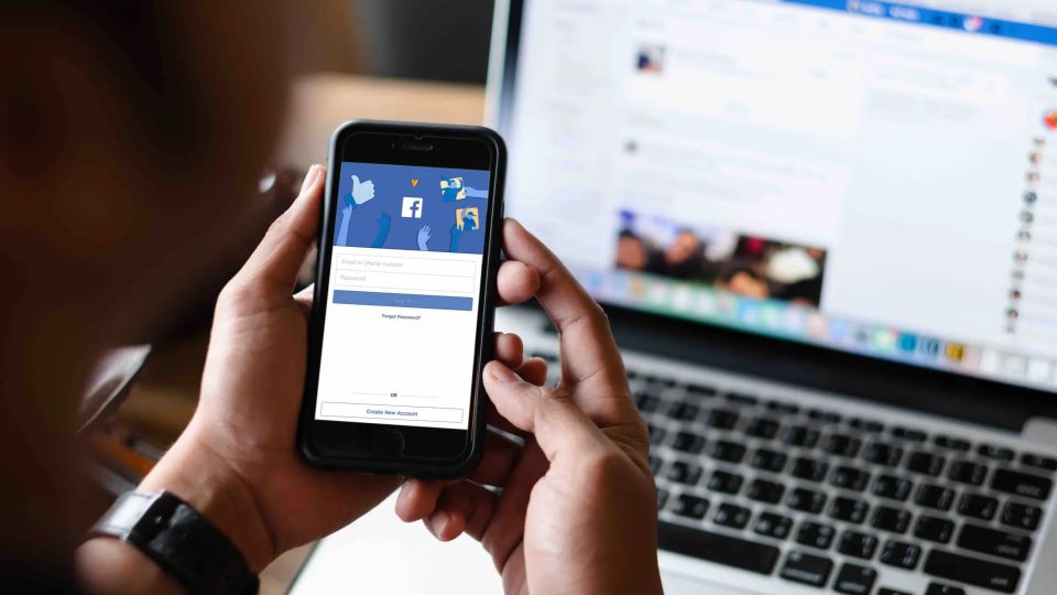 5 Tips for Finding Web Design Clients Using Facebook 
