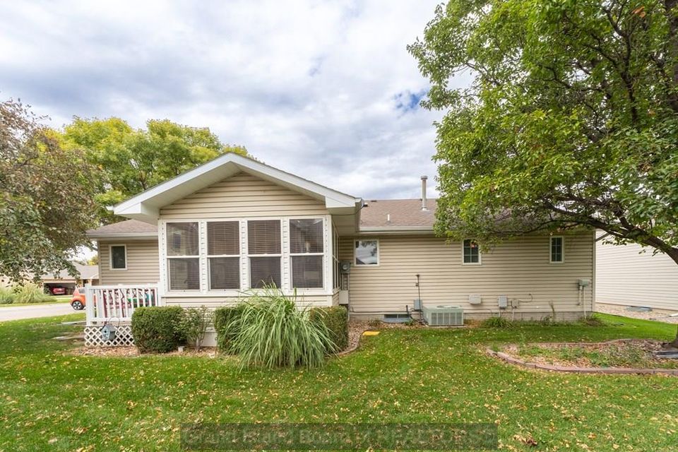 15 via trivoli grand island  ne 68803 d 6