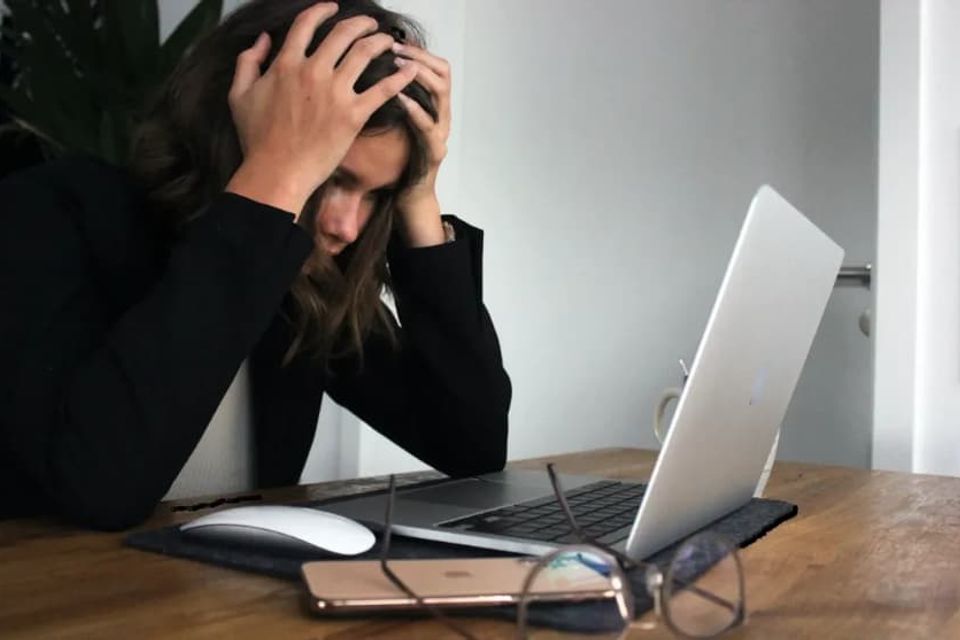 Professional Realtor frustrated by diy website builder