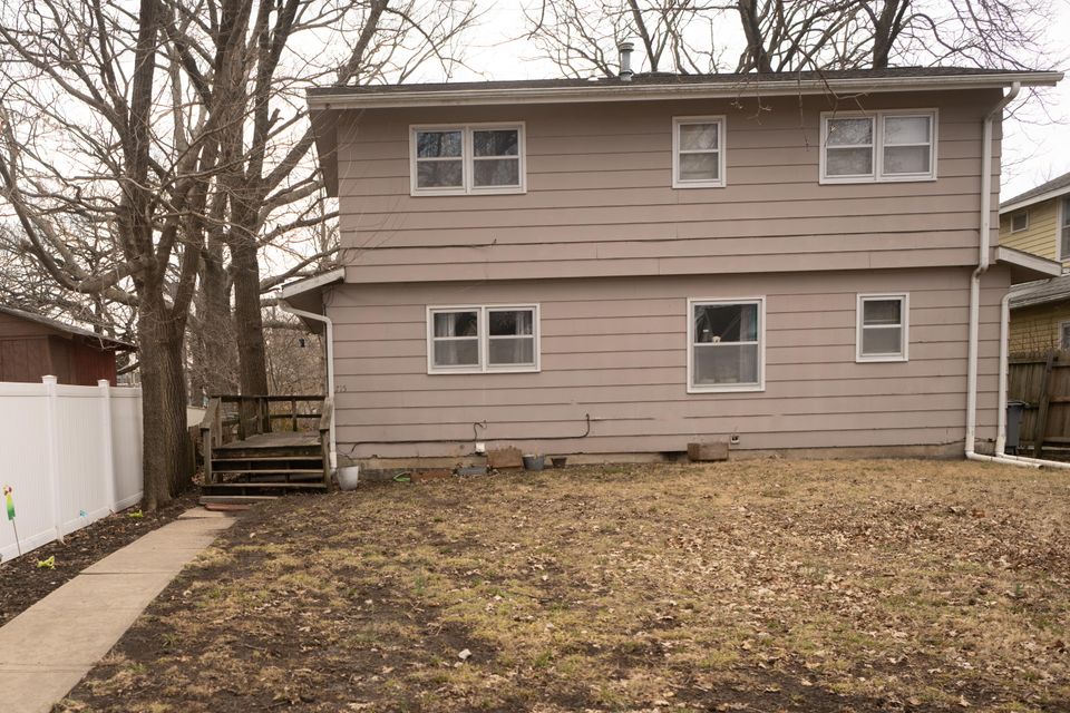 715 w eight