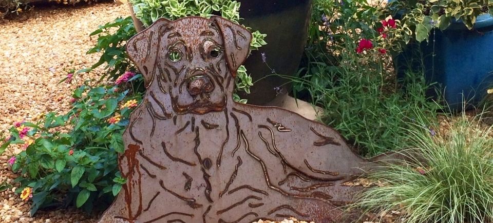 Venue dog statue20150715 7422 s7u8o7