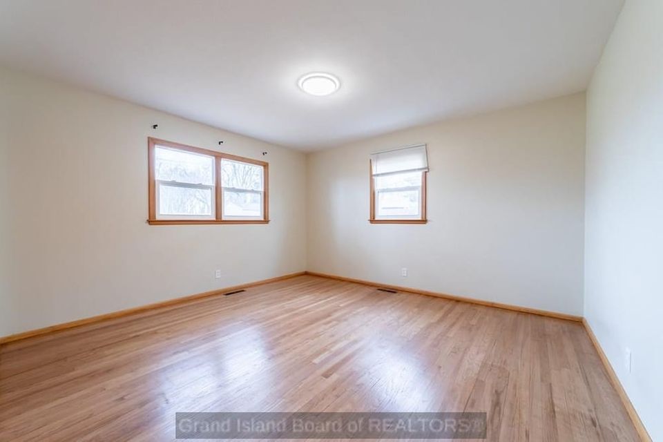 716 s blaine grand island  ne 68803 b 9