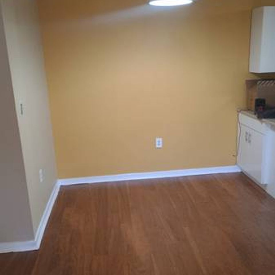 Handyman painting near eastorange newjersey jerseycity hardwoodfloor installation